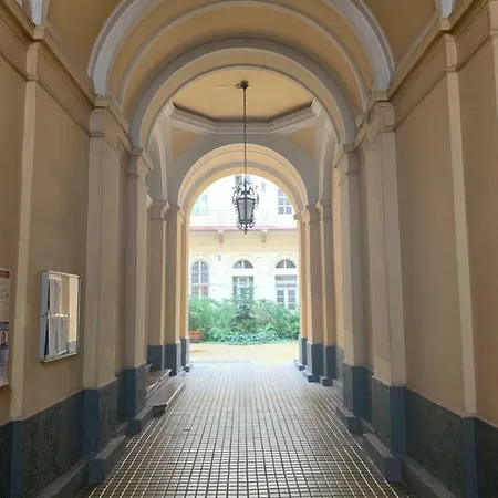 Διαμέρισμα Noble Glory Of - Danube Coast & Basilica *