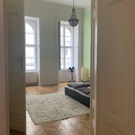 Noble Glory Of - Danube Coast & Basilica Apartament Budapeszt